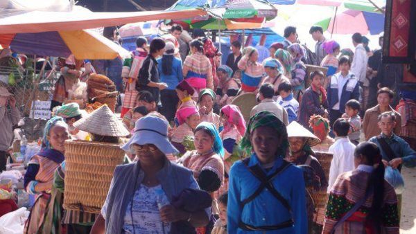 Busy market in Vietnam